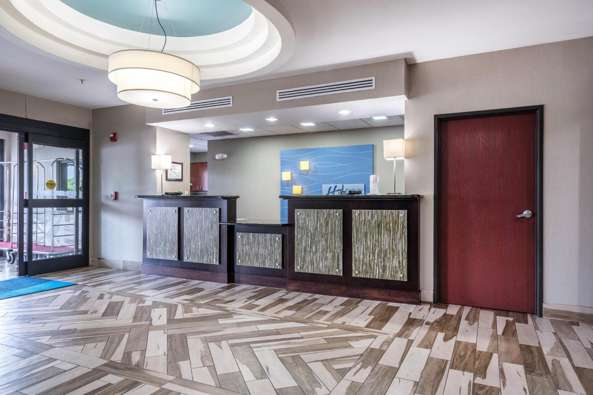 Holiday Inn Express & Suites Roanoke Rapids By Ihg Exterior foto